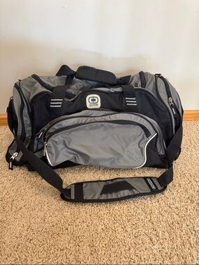 OGIO Transfer Street Large Duffel Bag, Travel, Gym, in Black, Gray